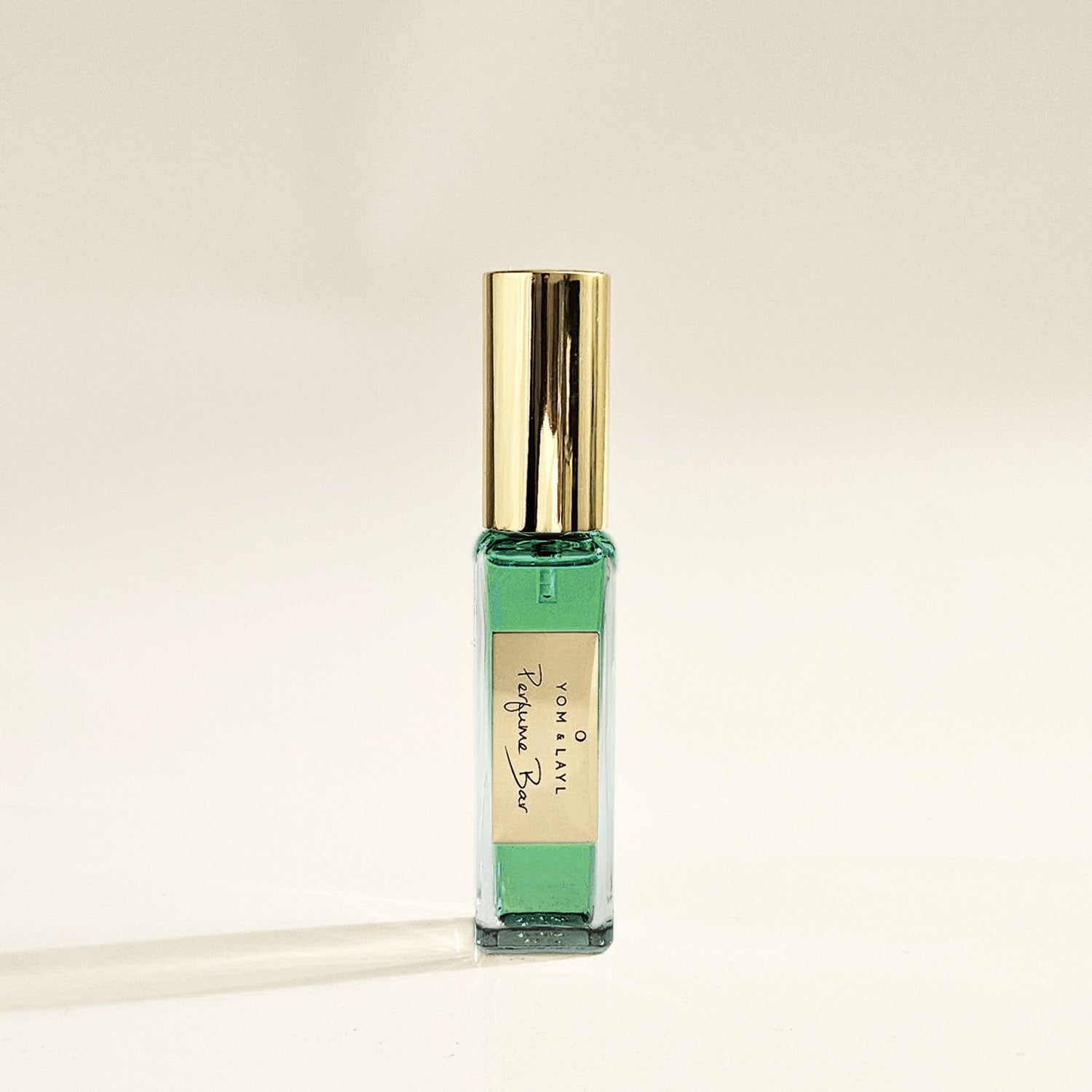 Mind Games French Defense : French Defense leads with a mouthwatering boldness of dark liquor-saturated cherries; a hypnoticred fruity note that hooks the senses from the start. Threads of soft mimosa and geranium Madagascar woven through the heart transition the fragrance into a skin-warming caress of golden amber and woods.