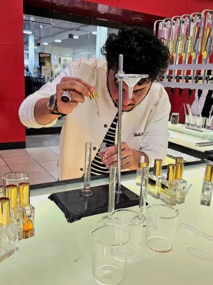 How to Find the Perfect Custom Perfume in Rosemont, IL